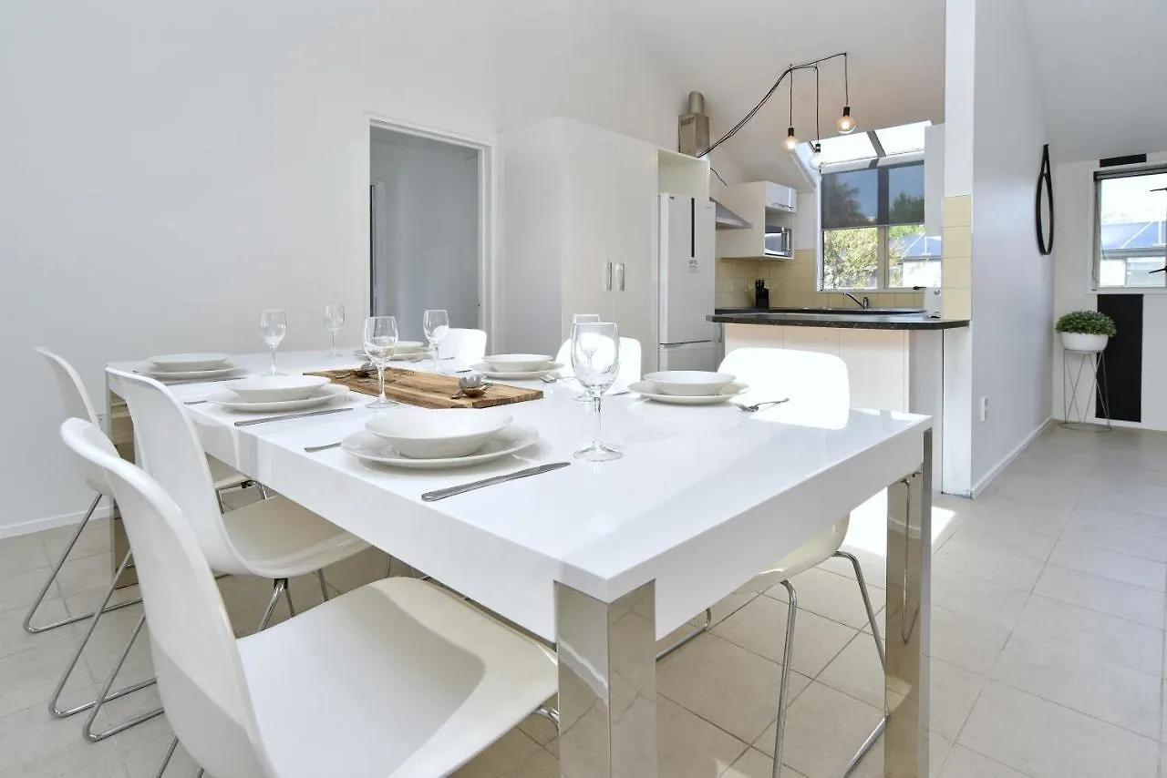 City Haven - 4Br For Families & Friends, Secure Parking Крайстчёрч Дом отдыха